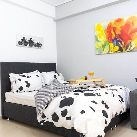 C3 Modern Spartan Apartment Экстерьер фото